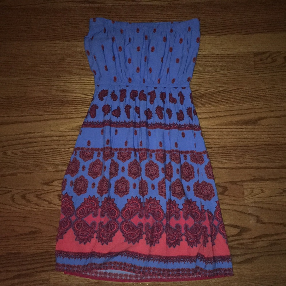 Strapless red and blue romper